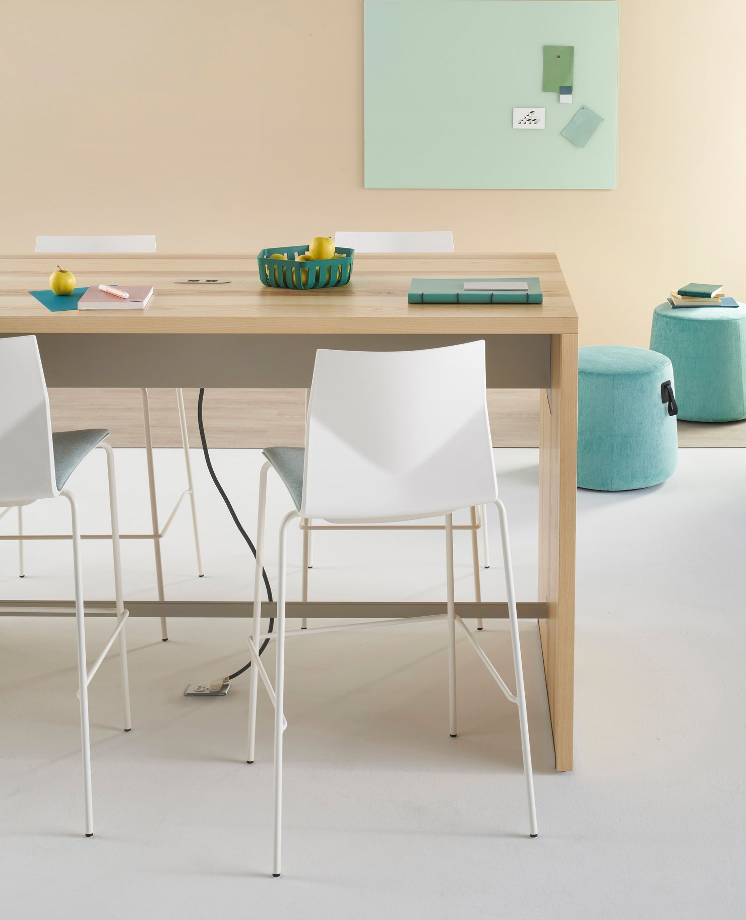 FourCast®2 Chair, Counter Height, 4 Leg Base - with Seat Pad