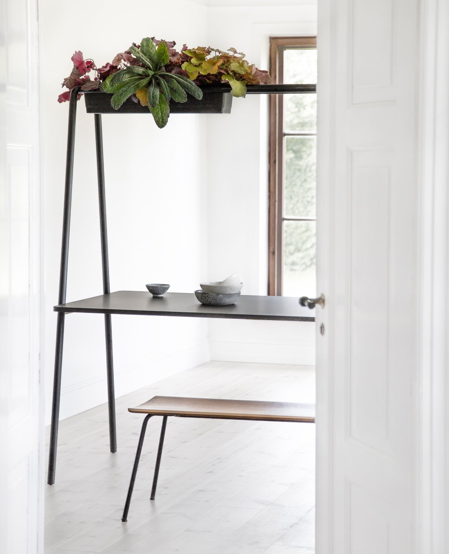 FourReal® Table, Standard Height - A-Frame