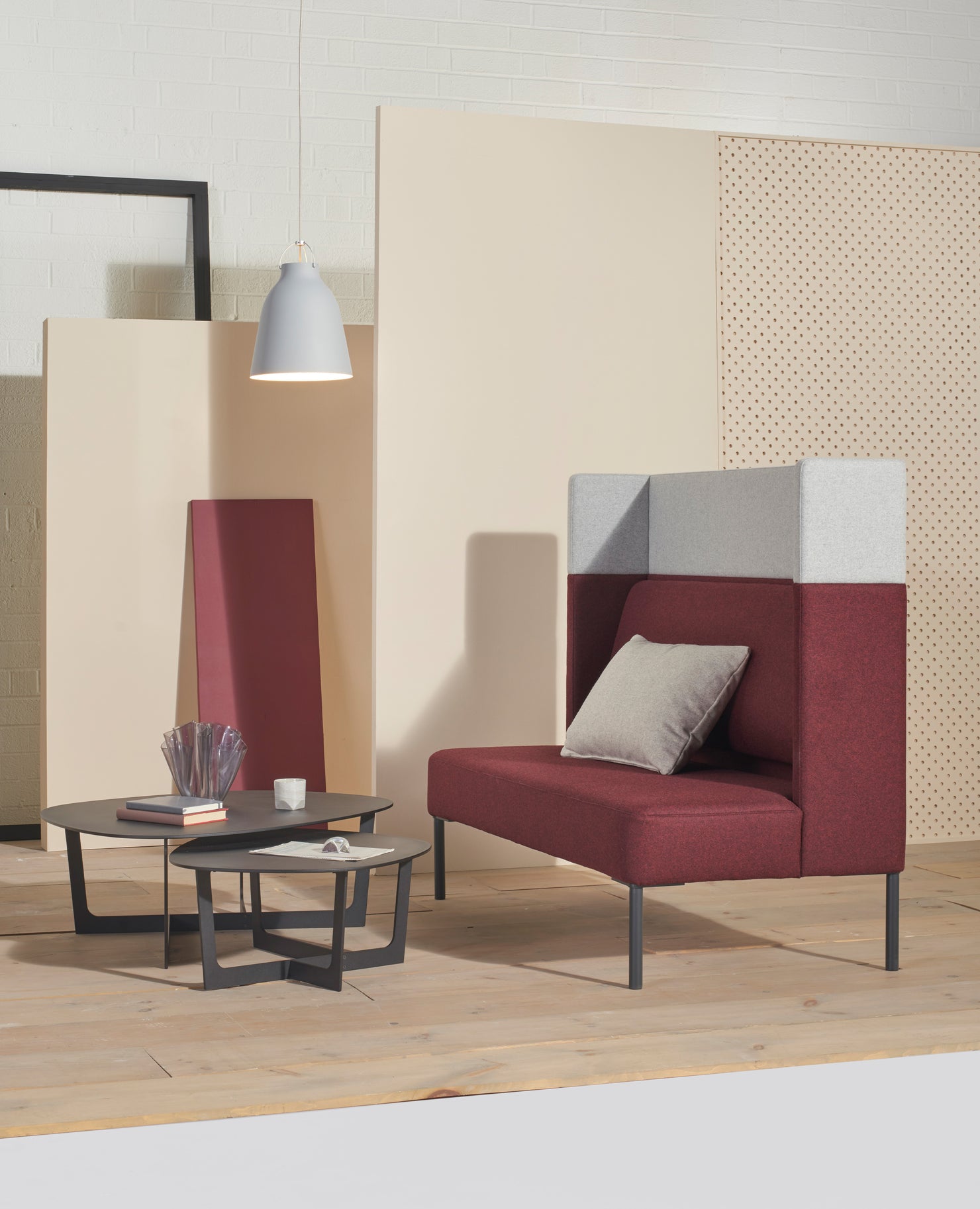 FourUs® Sofa, Two-Seat, 4 Leg Base - Extension Top