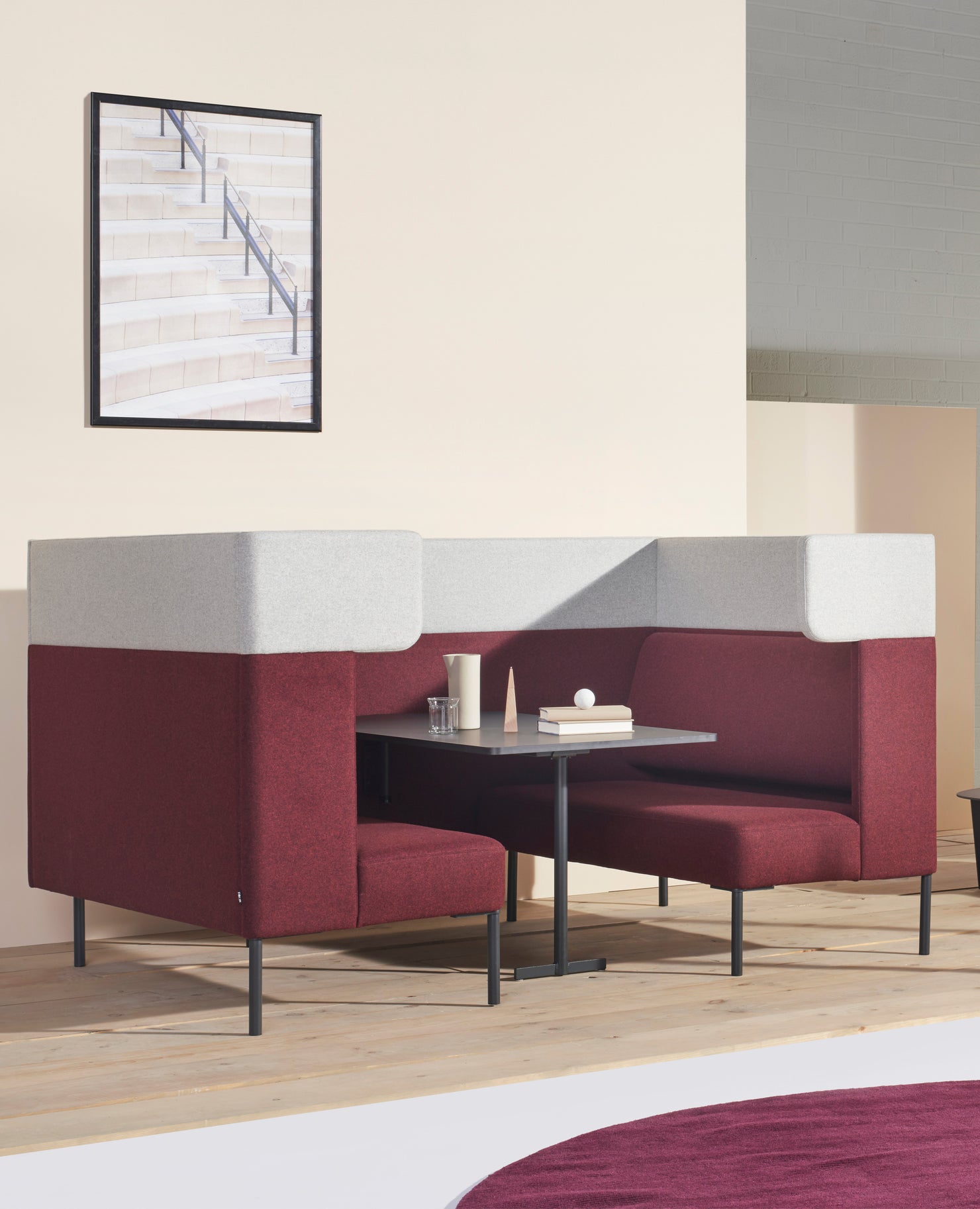 FourUs® Booth, 4 Leg Base - Ear Top