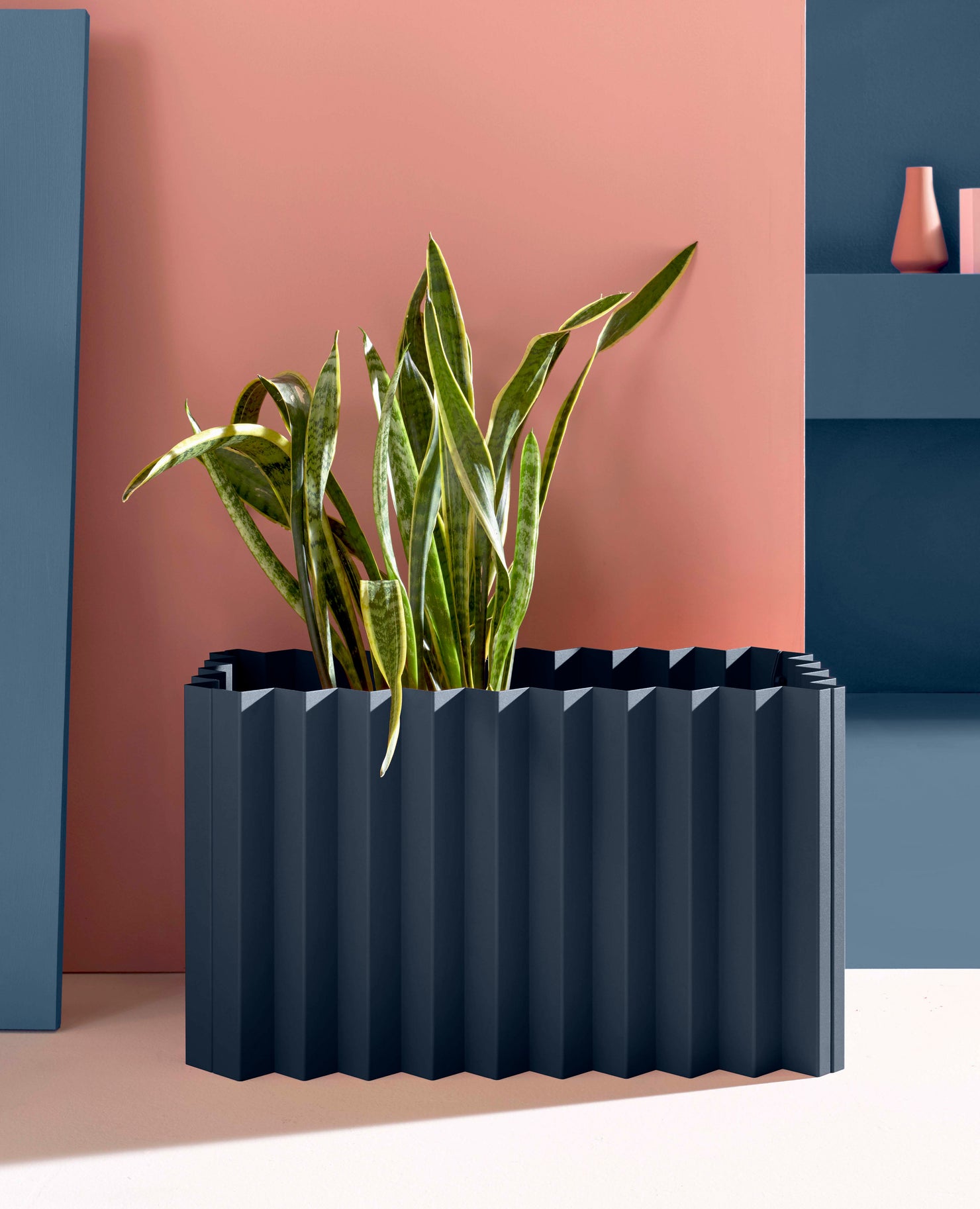 Tess Planter, Rectangle - 17" Height