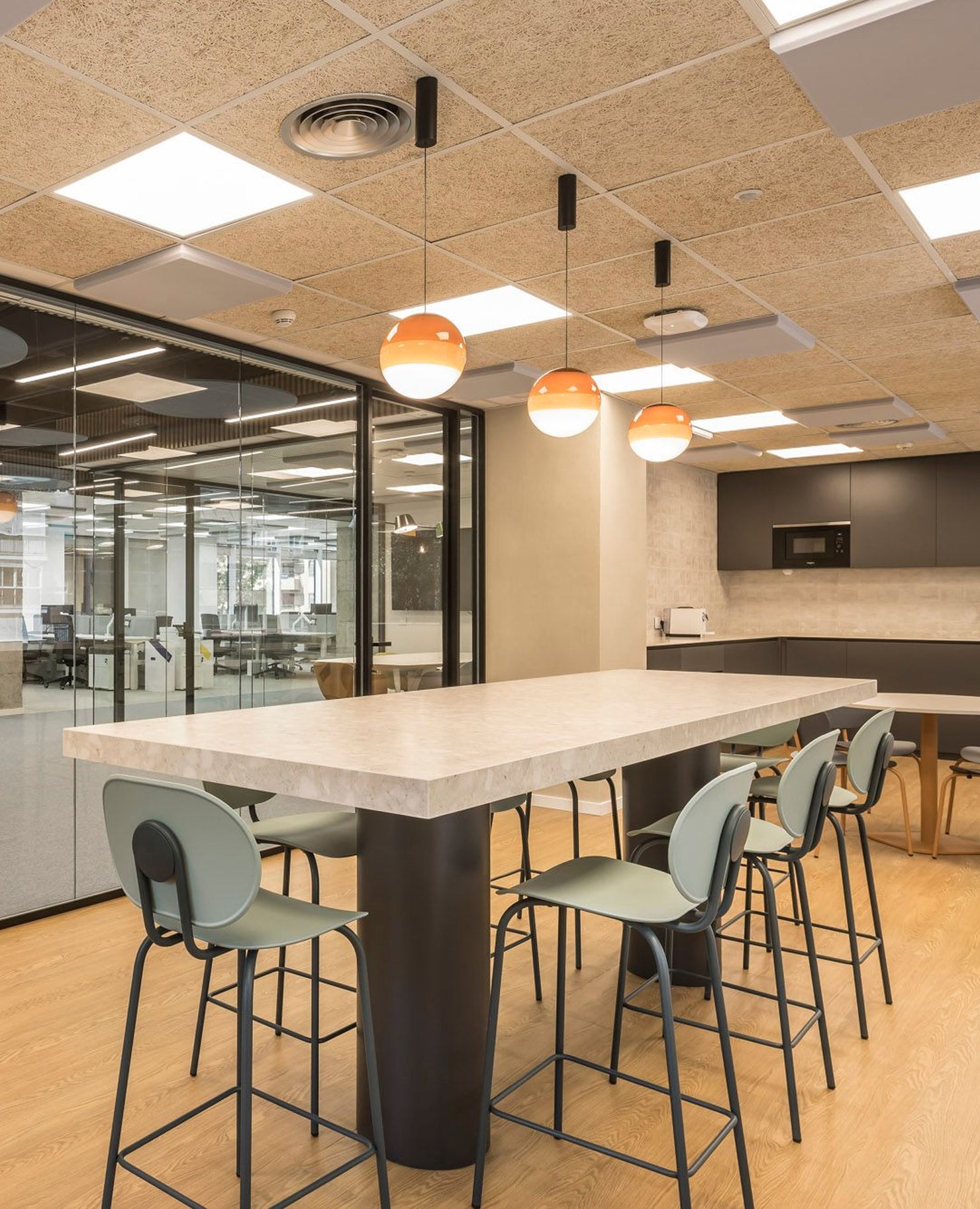 Hari Chair, Counter Height - Polypropylene