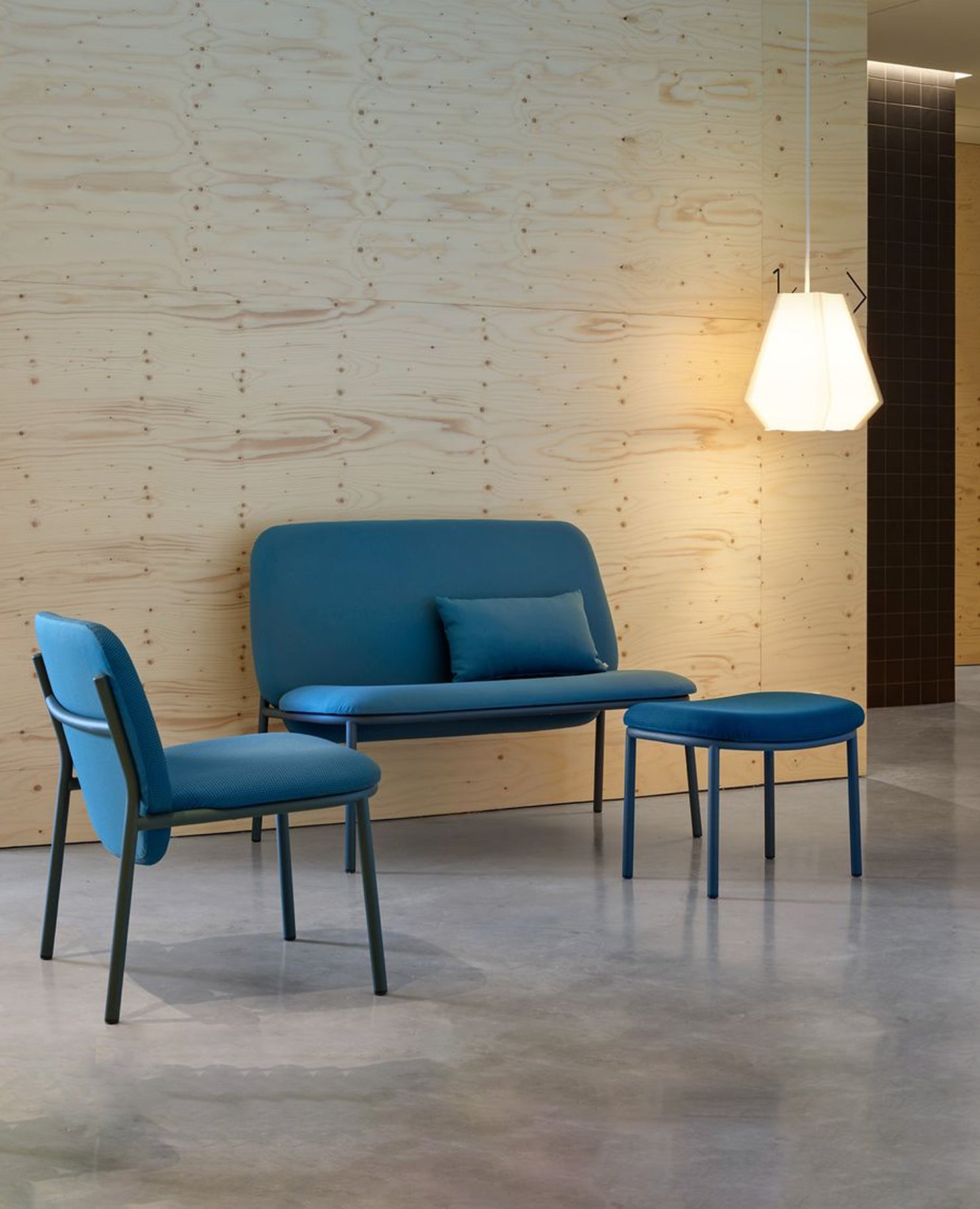 Lana Sofa, Two-Seat, Metal - Highback