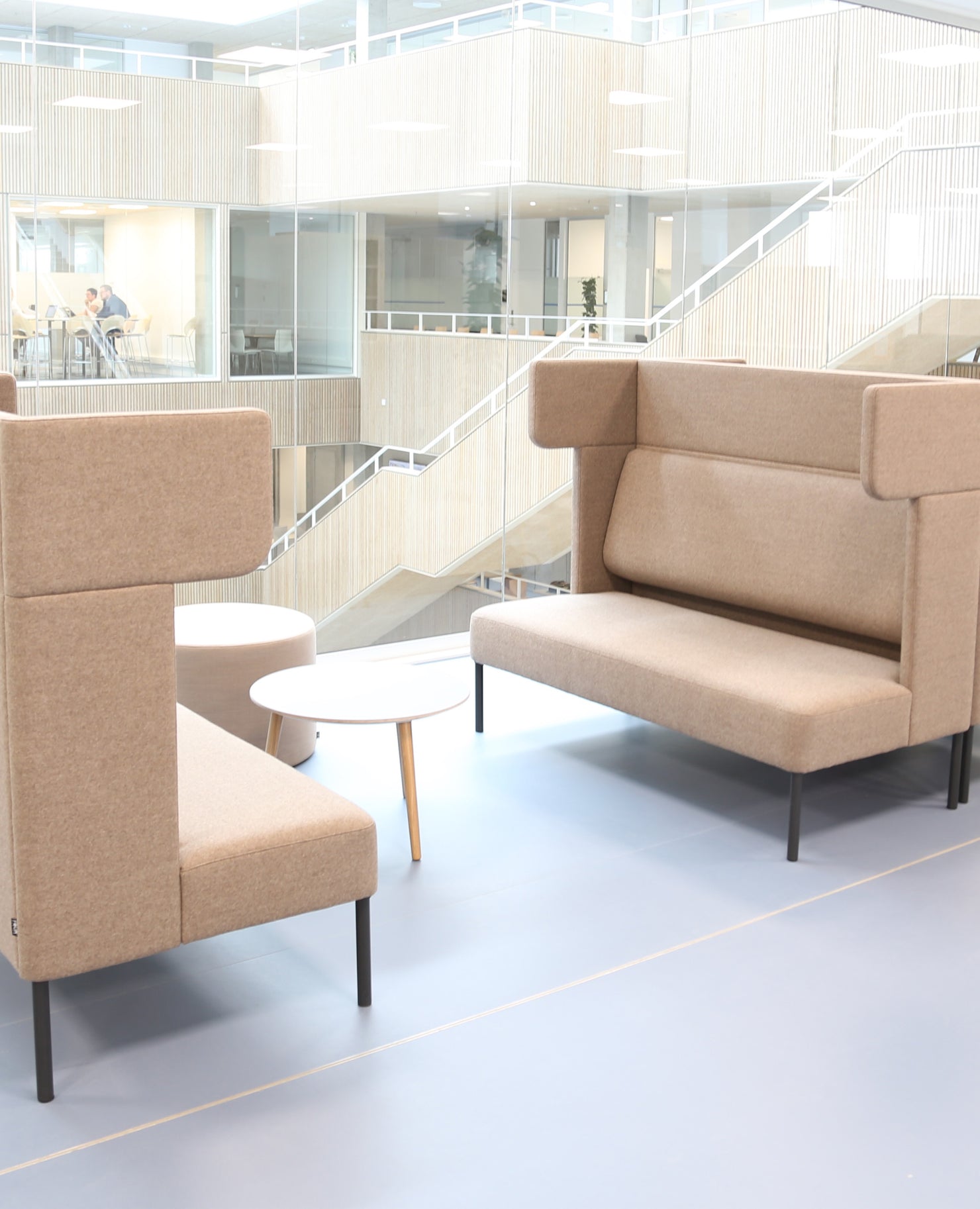 FourUs® Sofa, Two-Seat, 4 Leg Base - Ear Top