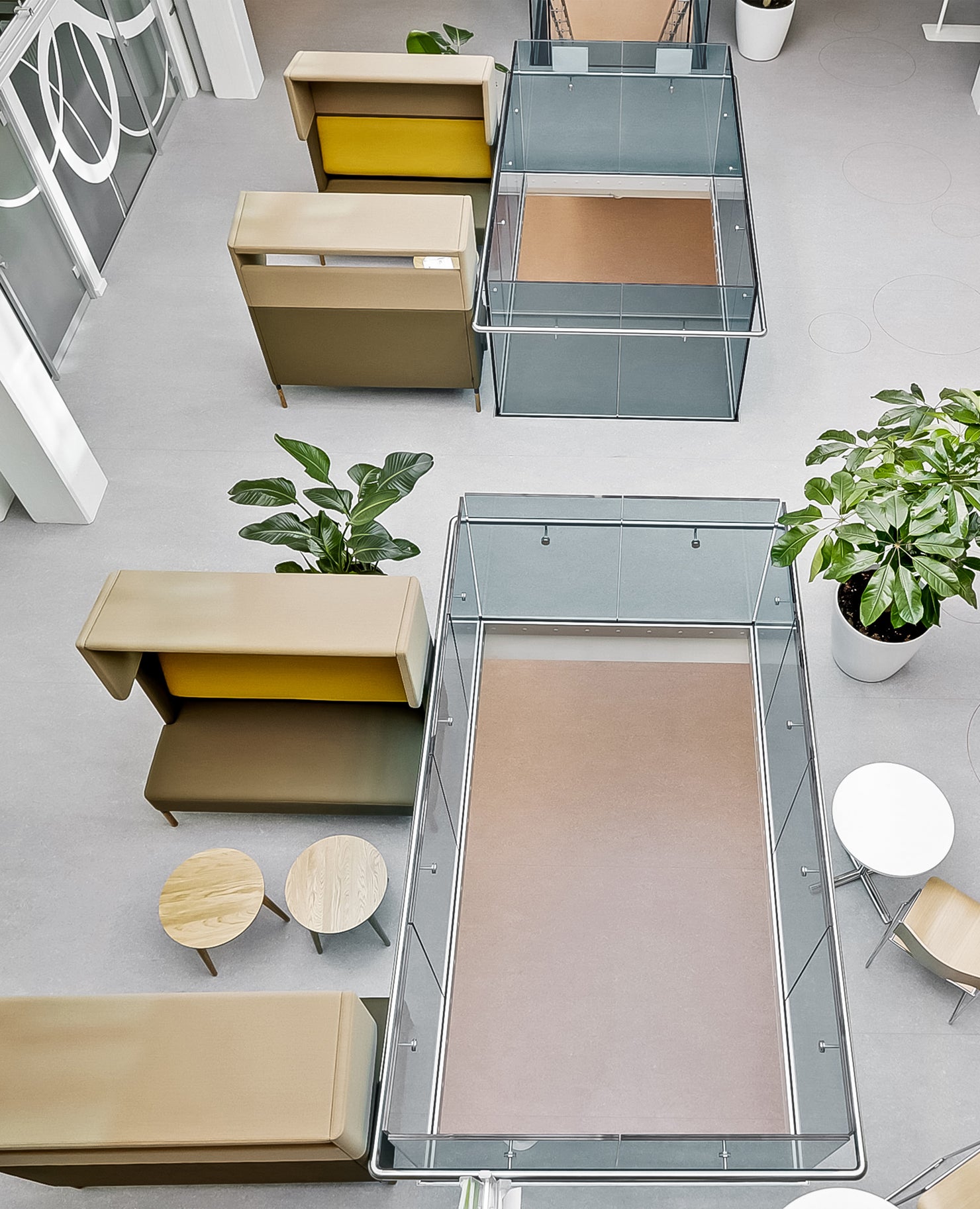 FourUs® Sofa, Two-Seat, 4 Leg Base - Cave Top