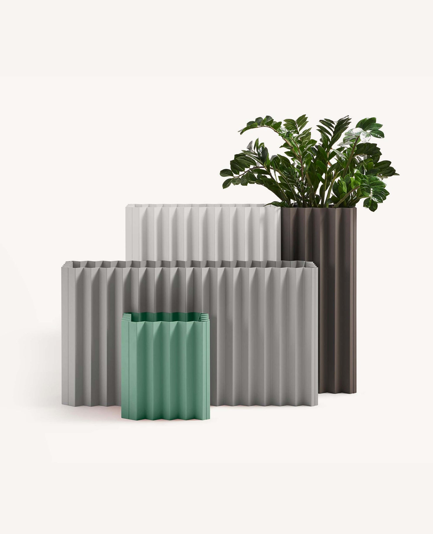 Tess Planters