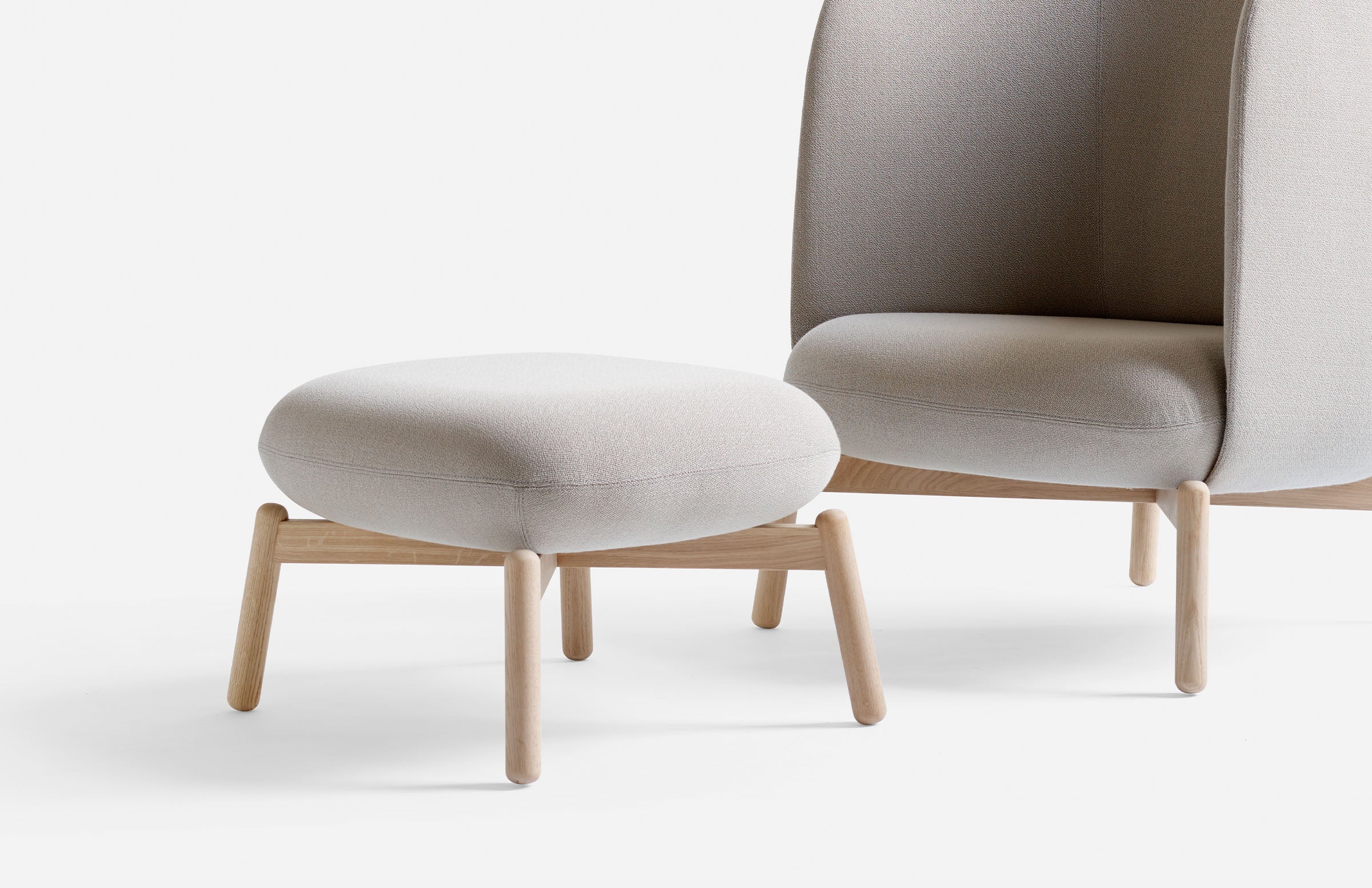 UN-- Under Nest--　ドラム缶チェア② Nest Easy Ottoman - Wood Base – hightower.design