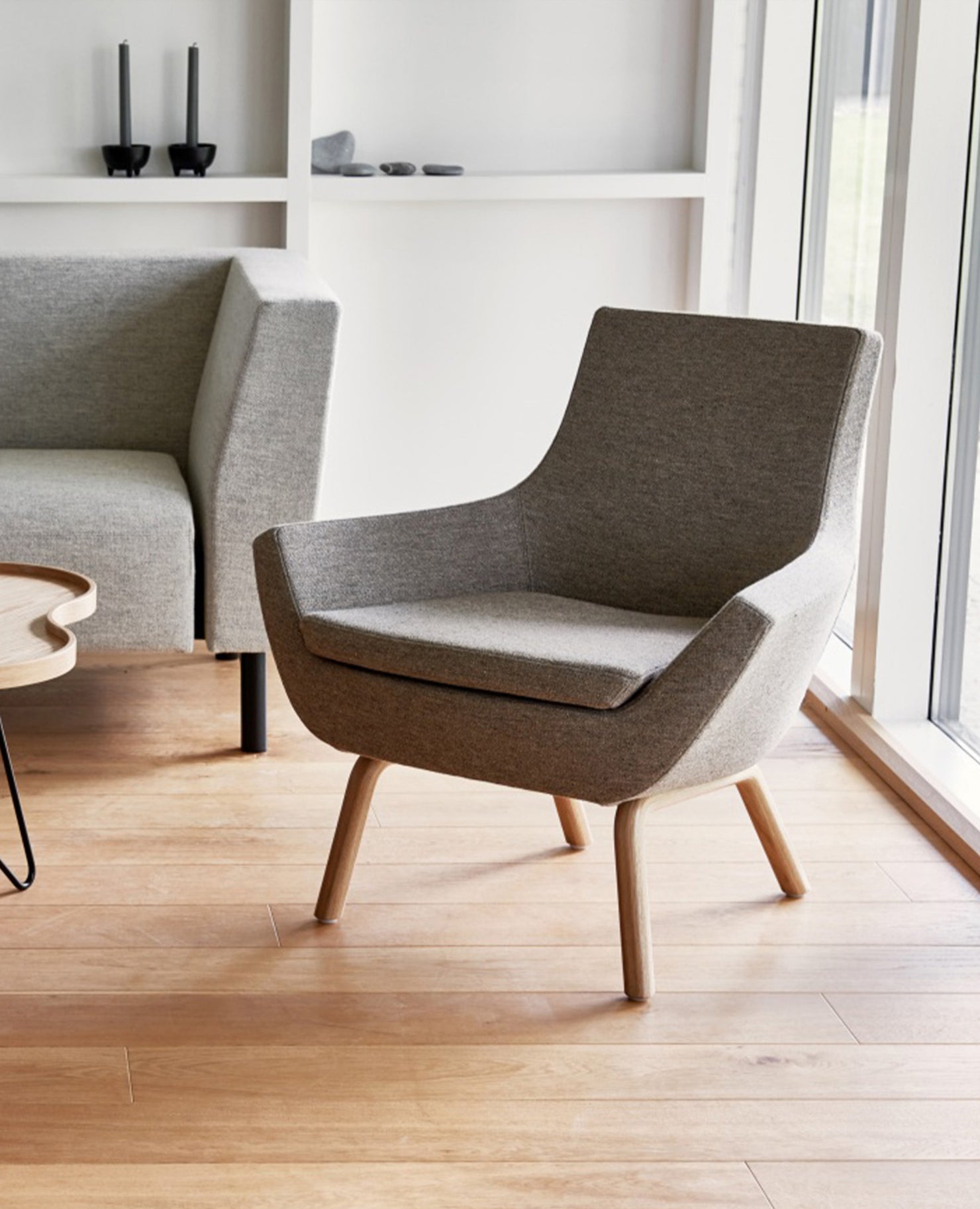 Happy Lounge Chair, Lowback - Wood Base